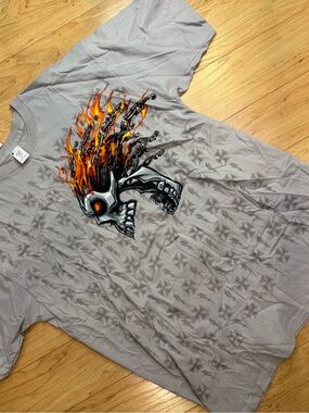 Cygnus Flaming Skull Chains Graphic T Shirt Silver Y2K Goth Biker Men XL NWT